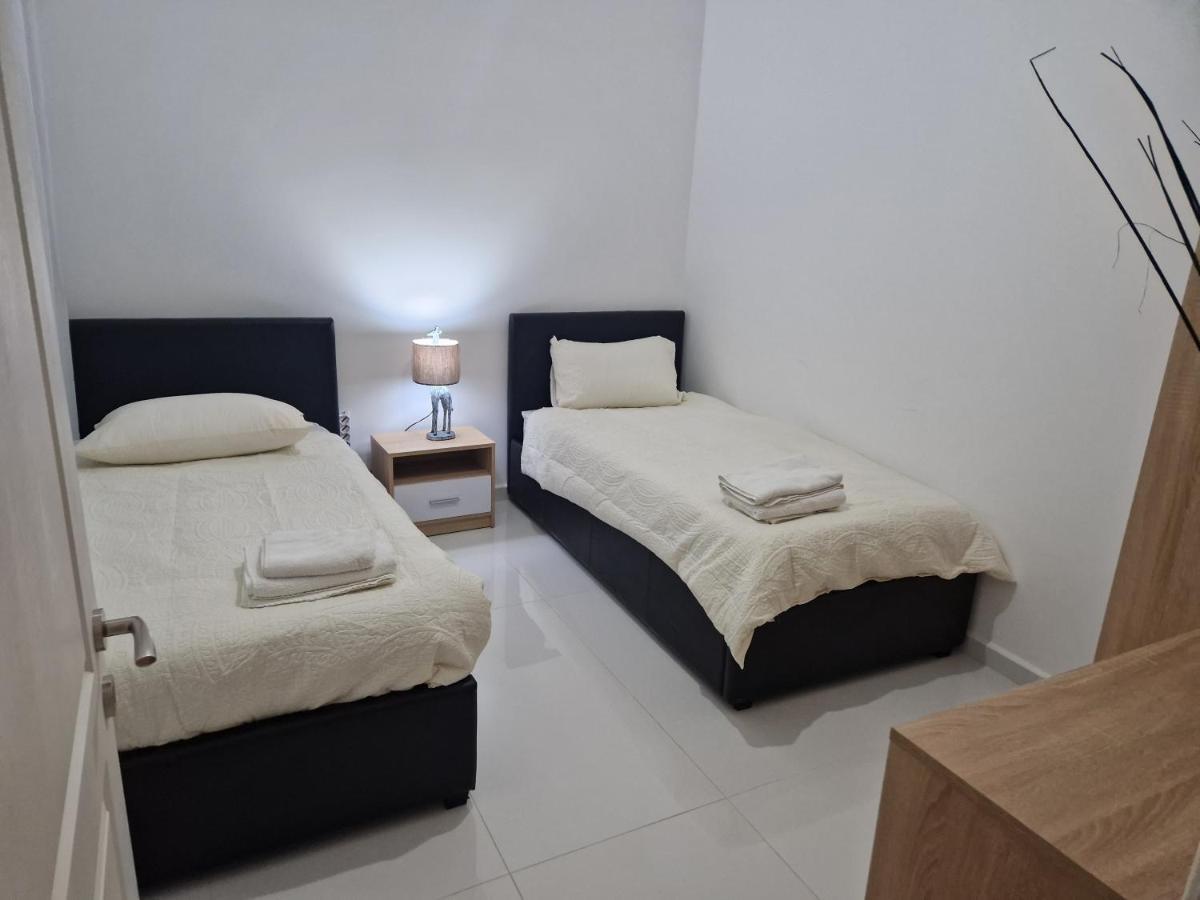 卢加Town Pent House公寓 外观 照片